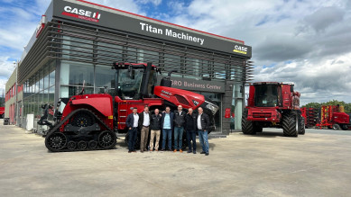 Ръководния екип на Titan Machinery Inc. посети България
